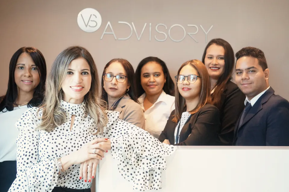 Equipo de VS Advisory en la recepción de la firma